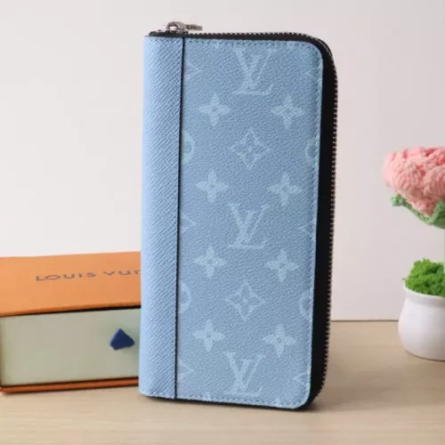 Louis Vuitton AAA Quality Wallets #1321752
