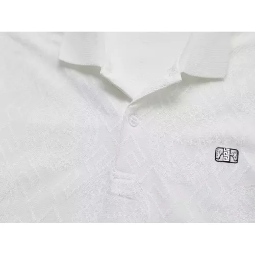 Cheap Versace T-Shirts Short Sleeved For Men #1321921 Replica Wholesale [$32.00 USD] [ITEM#1321921] on Replica Versace T-Shirts