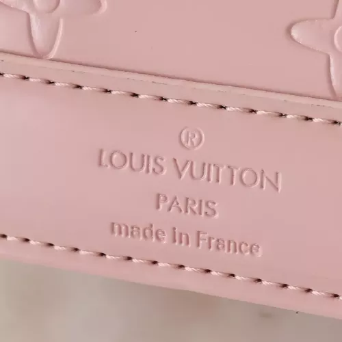 Cheap Louis Vuitton Messenger Bags For Women #1321996 Replica Wholesale [$56.00 USD] [ITEM#1321996] on Replica Louis Vuitton Messenger Bags