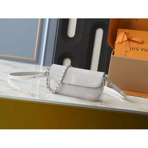 Louis Vuitton Messenger Bags For Women #1322005