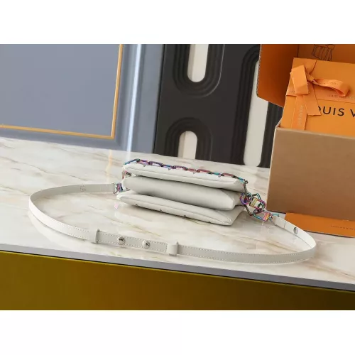 Cheap Louis Vuitton Messenger Bags For Women #1322008 Replica Wholesale [$60.00 USD] [ITEM#1322008] on Replica Louis Vuitton Messenger Bags