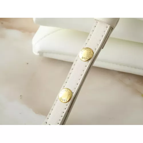 Cheap Louis Vuitton Messenger Bags For Women #1322009 Replica Wholesale [$60.00 USD] [ITEM#1322009] on Replica Louis Vuitton Messenger Bags