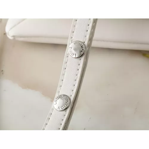 Cheap Louis Vuitton Messenger Bags For Women #1322010 Replica Wholesale [$60.00 USD] [ITEM#1322010] on Replica Louis Vuitton Messenger Bags