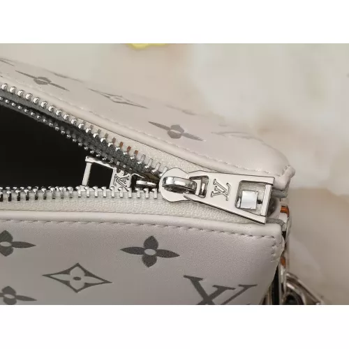 Cheap Louis Vuitton Messenger Bags For Women #1322010 Replica Wholesale [$60.00 USD] [ITEM#1322010] on Replica Louis Vuitton Messenger Bags