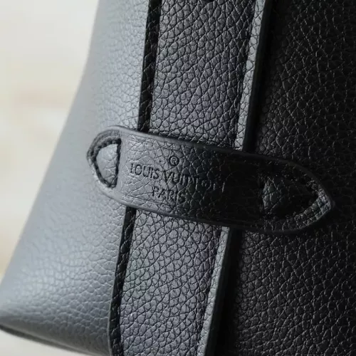 Cheap Louis Vuitton AAA Quality Messenger Bags For Women #1322095 Replica Wholesale [$68.00 USD] [ITEM#1322095] on Replica Louis Vuitton AAA Quality Messenger Bags