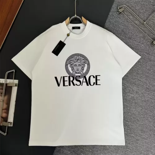 Versace T-Shirts Short Sleeved For Unisex #1322143
