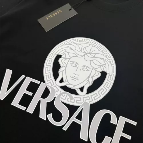 Cheap Versace T-Shirts Short Sleeved For Unisex #1322144 Replica Wholesale [$45.00 USD] [ITEM#1322144] on Replica Versace T-Shirts