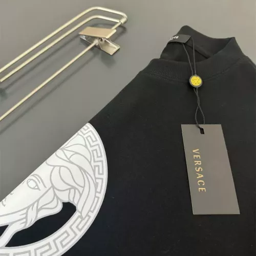 Cheap Versace T-Shirts Short Sleeved For Unisex #1322144 Replica Wholesale [$45.00 USD] [ITEM#1322144] on Replica Versace T-Shirts