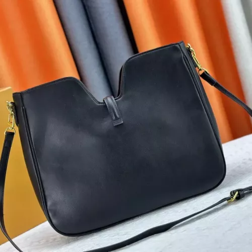 Cheap Louis Vuitton AAA Quality Messenger Bags For Women #1322186 Replica Wholesale [$80.00 USD] [ITEM#1322186] on Replica Louis Vuitton AAA Quality Messenger Bags