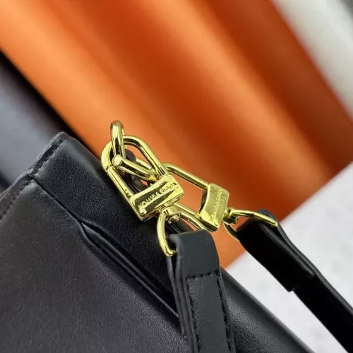 Cheap Louis Vuitton AAA Quality Messenger Bags For Women #1322186 Replica Wholesale [$80.00 USD] [ITEM#1322186] on Replica Louis Vuitton AAA Quality Messenger Bags