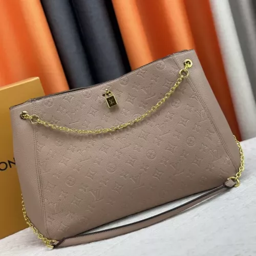 Louis Vuitton AAA Quality Messenger Bags For Women #1322241