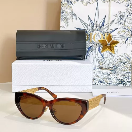 Christian Dior AAA Quality Sunglasses #1323068