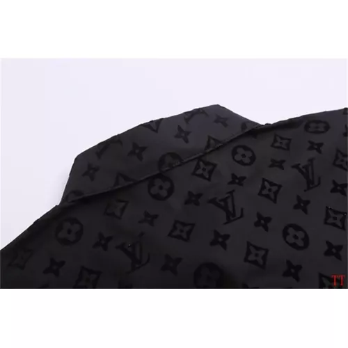 Cheap Louis Vuitton LV Shirts Short Sleeved For Men #1323158 Replica Wholesale [$39.00 USD] [ITEM#1323158] on Replica Louis Vuitton LV Shirts