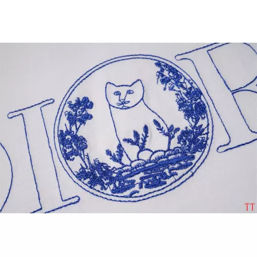 Cheap Christian Dior T-Shirts Short Sleeved For Unisex #1323167 Replica Wholesale [$32.00 USD] [ITEM#1323167] on Replica Christian Dior T-Shirts