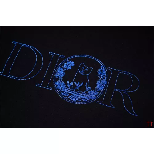 Cheap Christian Dior T-Shirts Short Sleeved For Unisex #1323169 Replica Wholesale [$32.00 USD] [ITEM#1323169] on Replica Christian Dior T-Shirts