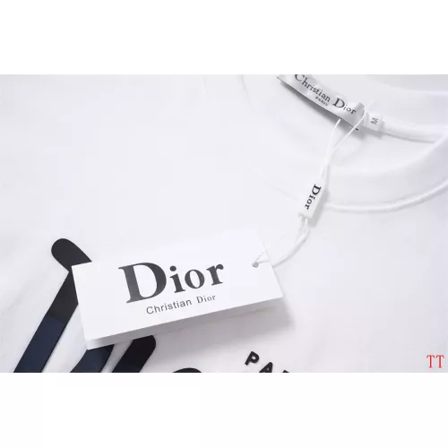 Cheap Christian Dior T-Shirts Short Sleeved For Unisex #1323239 Replica Wholesale [$32.00 USD] [ITEM#1323239] on Replica Christian Dior T-Shirts