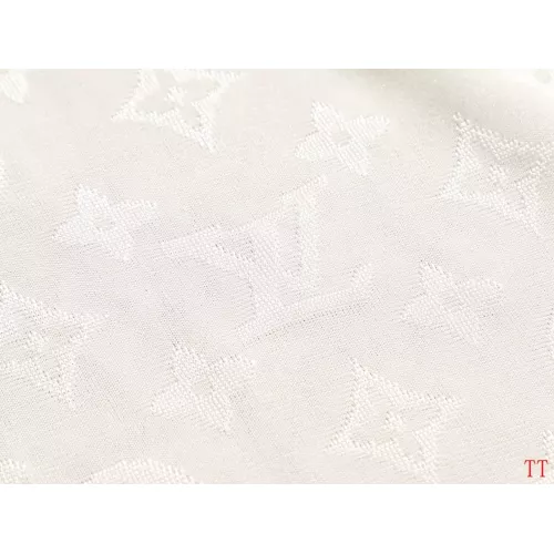 Cheap Louis Vuitton LV T-Shirts Short Sleeved For Unisex #1323290 Replica Wholesale [$39.00 USD] [ITEM#1323290] on Replica Louis Vuitton LV T-Shirts