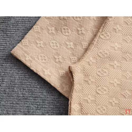 Cheap Louis Vuitton LV T-Shirts Short Sleeved For Unisex #1323298 Replica Wholesale [$39.00 USD] [ITEM#1323298] on Replica Louis Vuitton LV T-Shirts
