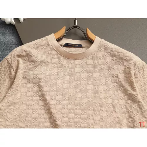 Cheap Louis Vuitton LV T-Shirts Short Sleeved For Unisex #1323298 Replica Wholesale [$39.00 USD] [ITEM#1323298] on Replica Louis Vuitton LV T-Shirts
