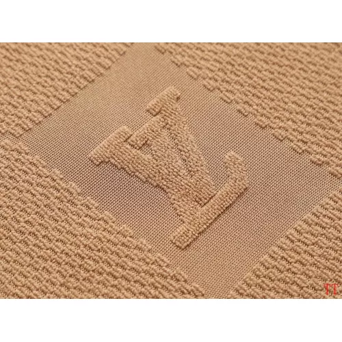 Cheap Louis Vuitton LV T-Shirts Short Sleeved For Unisex #1323302 Replica Wholesale [$39.00 USD] [ITEM#1323302] on Replica Louis Vuitton LV T-Shirts