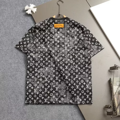 Cheap Louis Vuitton LV T-Shirts Short Sleeved For Unisex #1323306 Replica Wholesale [$39.00 USD] [ITEM#1323306] on Replica Louis Vuitton LV T-Shirts