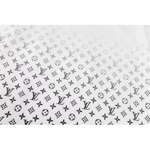 Cheap Louis Vuitton LV T-Shirts Short Sleeved For Unisex #1323380 Replica Wholesale [$32.00 USD] [ITEM#1323380] on Replica Louis Vuitton LV T-Shirts