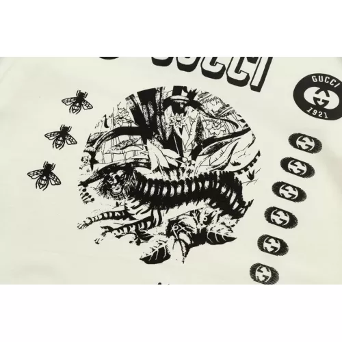 Cheap Gucci T-Shirts Short Sleeved For Unisex #1323408 Replica Wholesale [$42.00 USD] [ITEM#1323408] on Replica Gucci T-Shirts