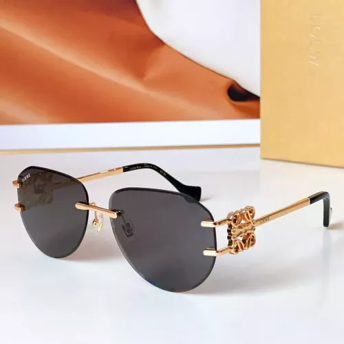 LOEWE AAA Quality Sunglasses #1323575