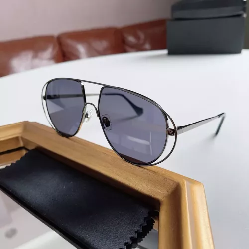 LOEWE AAA Quality Sunglasses #1323595