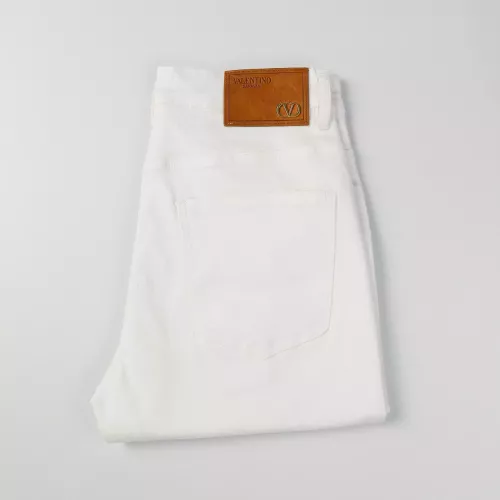 Cheap Valentino Jeans For Men #1323631 Replica Wholesale [$42.00 USD] [ITEM#1323631] on Replica Valentino Jeans
