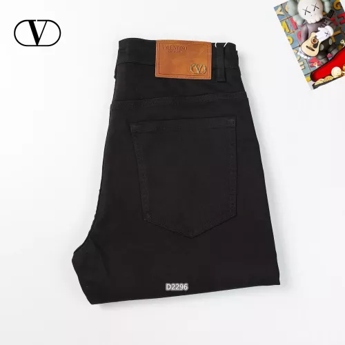 Cheap Valentino Jeans For Men #1323632 Replica Wholesale [$42.00 USD] [ITEM#1323632] on Replica Valentino Jeans