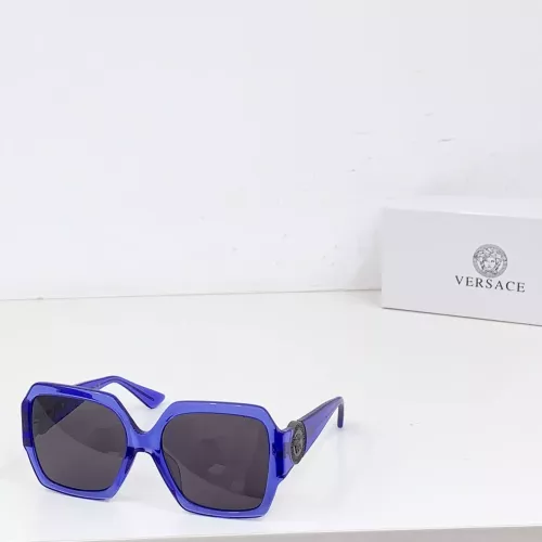 Versace AAA Quality Sunglasses #1323779