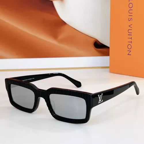 Louis Vuitton AAA Quality Sunglasses #1323824