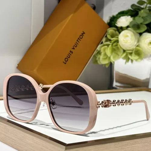 Louis Vuitton AAA Quality Sunglasses #1323830