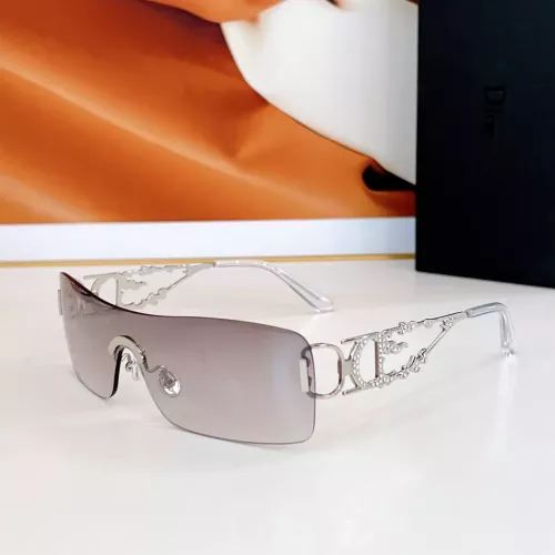 Christian Dior AAA Quality Sunglasses #1323859