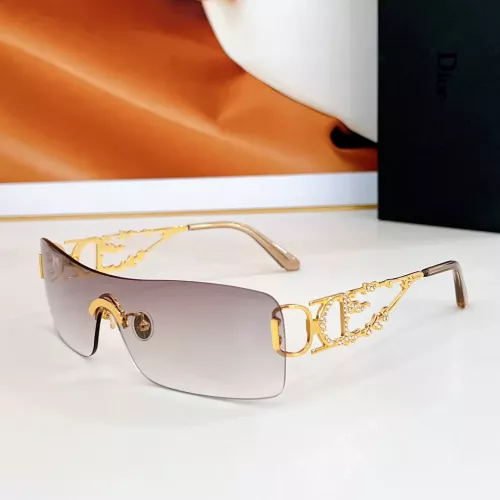 Christian Dior AAA Quality Sunglasses #1323861