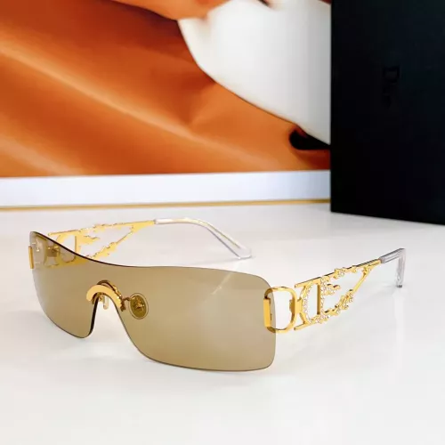 Christian Dior AAA Quality Sunglasses #1323862