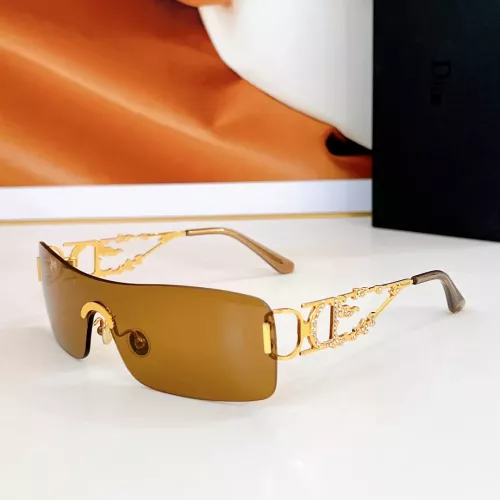 Christian Dior AAA Quality Sunglasses #1323864