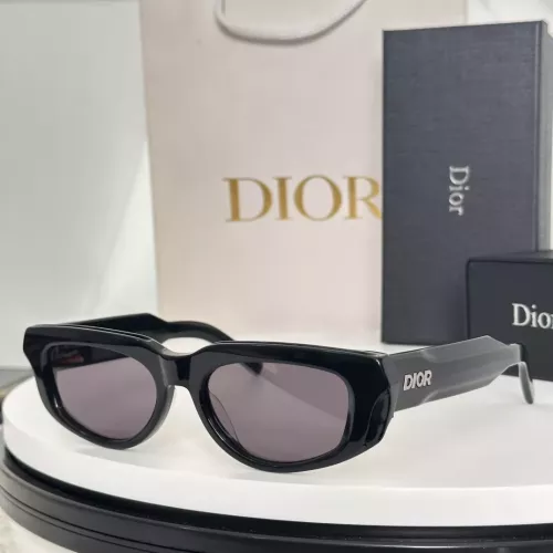 Christian Dior AAA Quality Sunglasses #1323870
