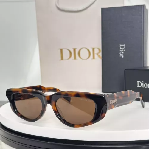 Christian Dior AAA Quality Sunglasses #1323874