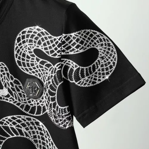 Cheap Philipp Plein PP T-Shirts Short Sleeved For Men #1324010 Replica Wholesale [$27.00 USD] [ITEM#1324010] on Replica Philipp Plein PP T-Shirts