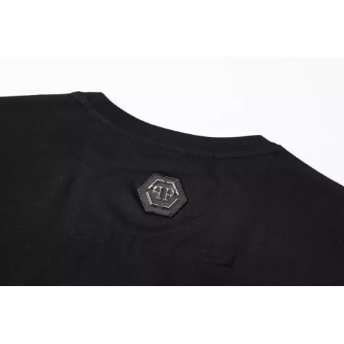 Cheap Philipp Plein PP T-Shirts Short Sleeved For Men #1324026 Replica Wholesale [$27.00 USD] [ITEM#1324026] on Replica Philipp Plein PP T-Shirts