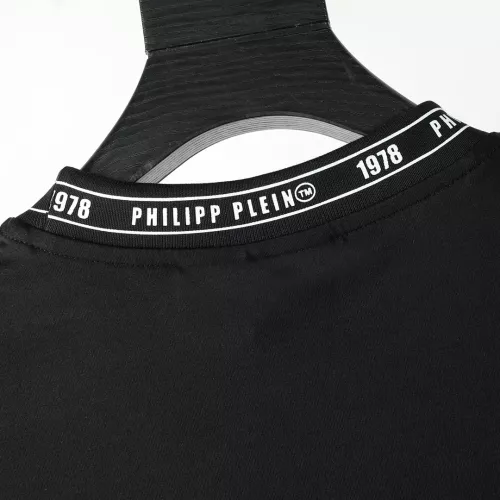 Cheap Philipp Plein PP T-Shirts Short Sleeved For Men #1324047 Replica Wholesale [$27.00 USD] [ITEM#1324047] on Replica Philipp Plein PP T-Shirts