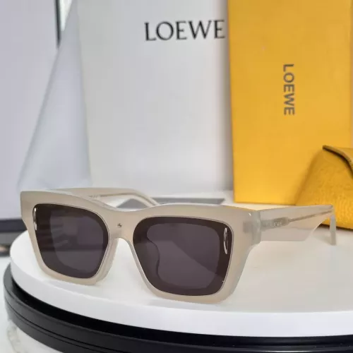 LOEWE AAA Quality Sunglasses #1324111
