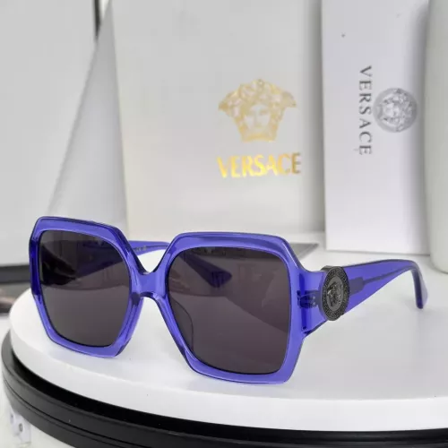 Versace AAA Quality Sunglasses #1324260