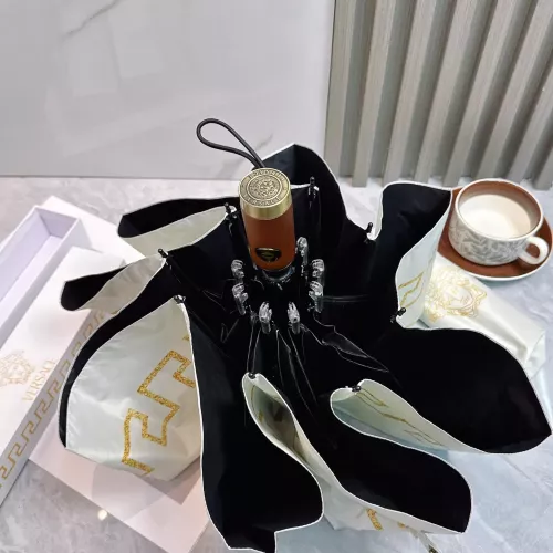 Cheap Versace Umbrellas #1324413 Replica Wholesale [$29.00 USD] [ITEM#1324413] on Replica Versace Umbrellas