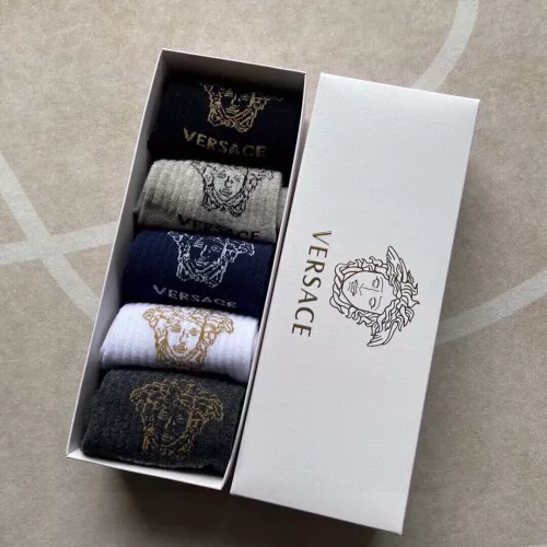 Cheap Versace Socks For Men #1324493 Replica Wholesale [$25.00 USD] [ITEM#1324493] on Replica Versace Socks