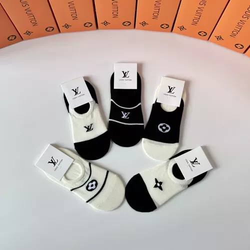 Cheap Louis Vuitton LV Socks #1324496 Replica Wholesale [$27.00 USD] [ITEM#1324496] on Replica Louis Vuitton LV Socks