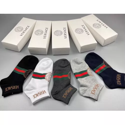 Cheap Versace Socks For Men #1324620 Replica Wholesale [$25.00 USD] [ITEM#1324620] on Replica Versace Socks