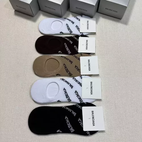 Cheap Balenciaga Socks For Women #1324640 Replica Wholesale [$25.00 USD] [ITEM#1324640] on Replica Balenciaga Socks